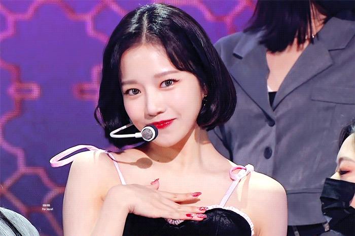  조유리 GLASSY 211024 페이스캠 움짤