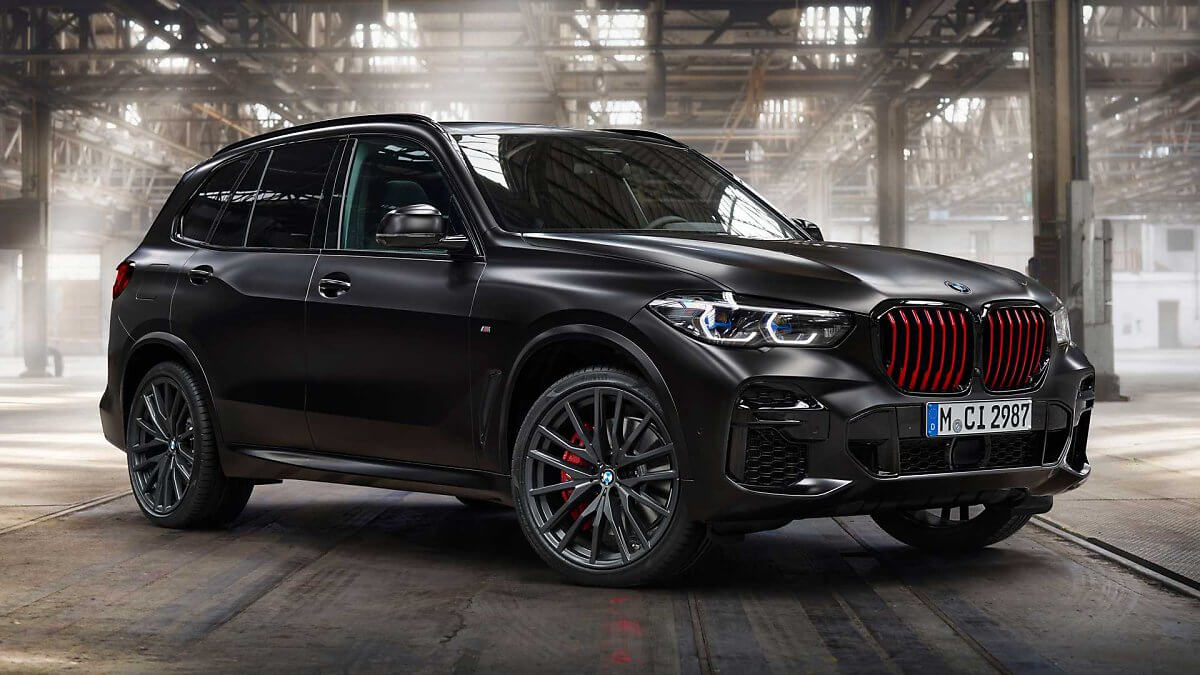  2022 BMW X5 블랙에디션 공개, 간지나는 레드그릴