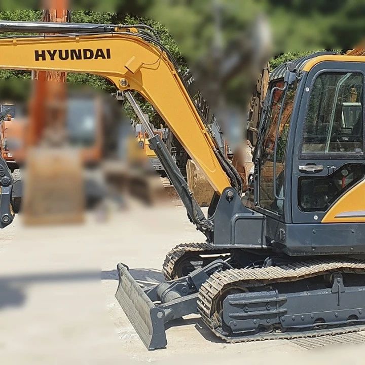  굴삭기 현대 HYUNDAI HX60MT 모델 2017년식 3300만원 판매합니다