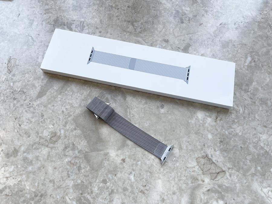 Apple Silver Milanese Loop