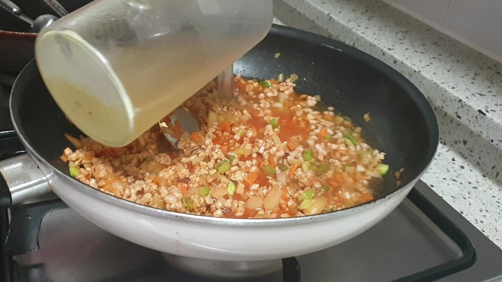 닭 육수 넣기