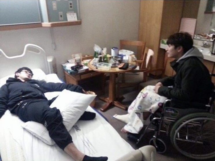  (유머) 친구가 병문안오면