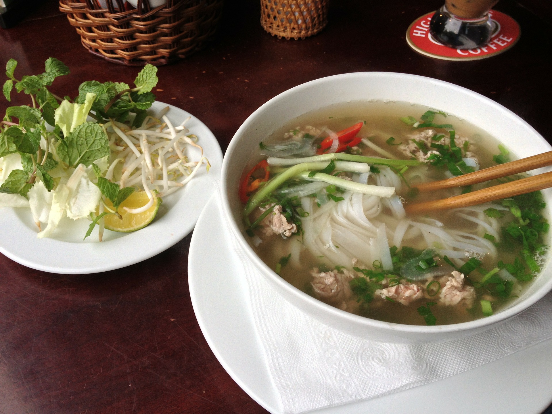 베트남 여행가면 꼭 먹어봐야할 음식 _ 쌀국수