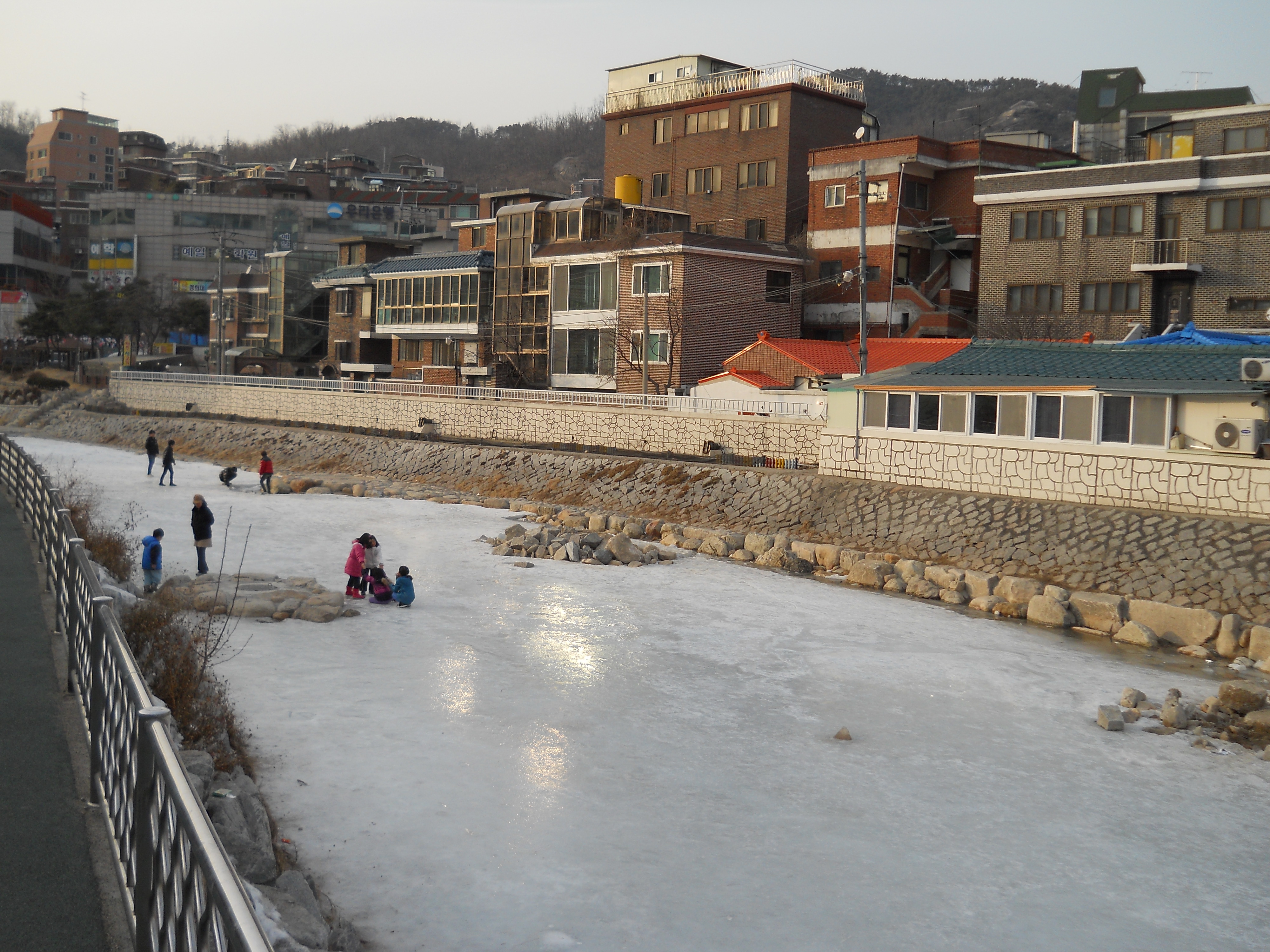 홍제천(弘濟川, Hongjecheon) 천천히 걷기