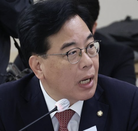 송언석 국회의원 프로필(신임 원내대표로 3선의 송언석의원 선출) 