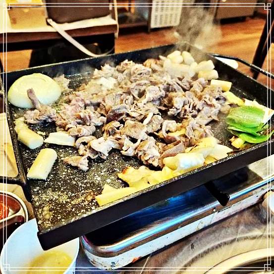  7월 26일 생방송투데이 수원 광교산 근처 맛집 오리 스테이크 백숙 수요맛전 철판 오리주물럭, 냉채오리 위치
