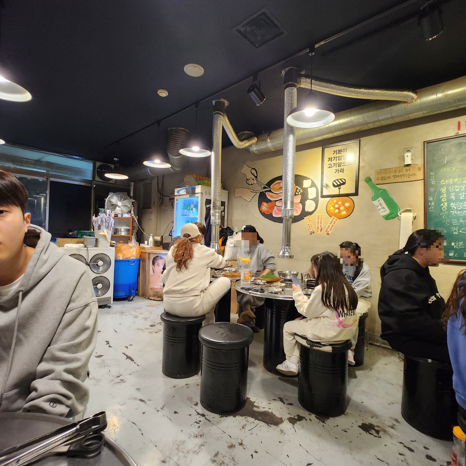 상왕십리 무한리필 돼지갈비 삼겹살 맛집 두께 본점 왕십리 고기집 회식장소 추천