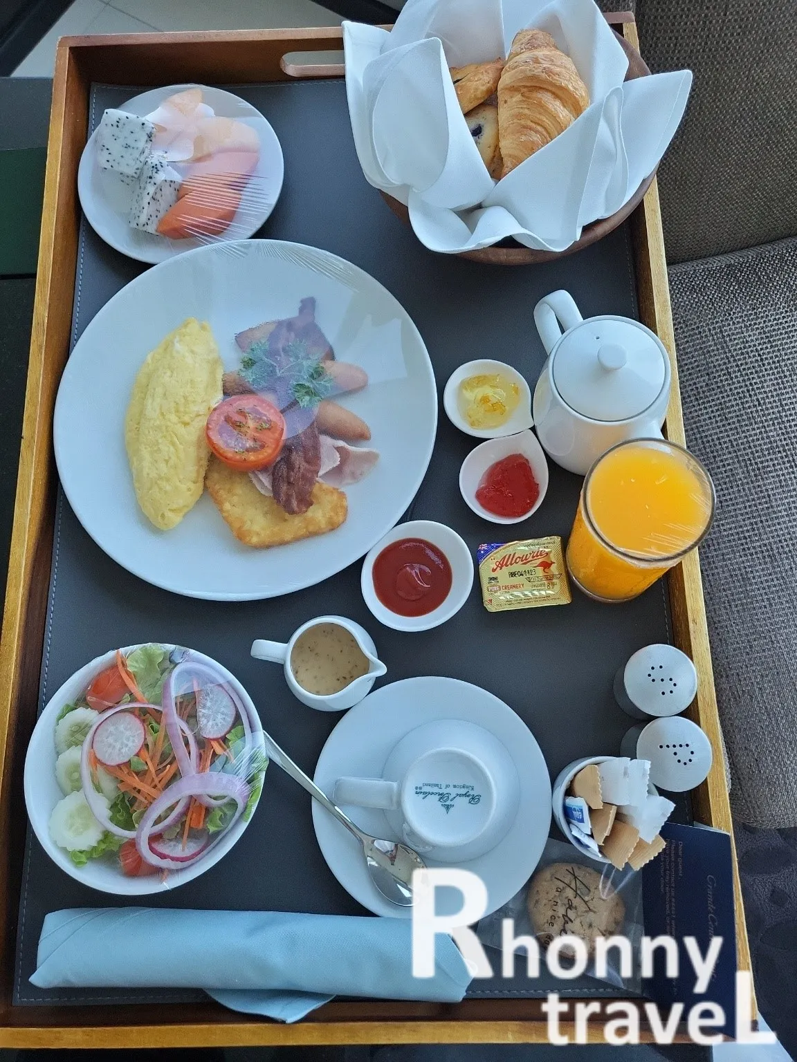 Room Service Picture