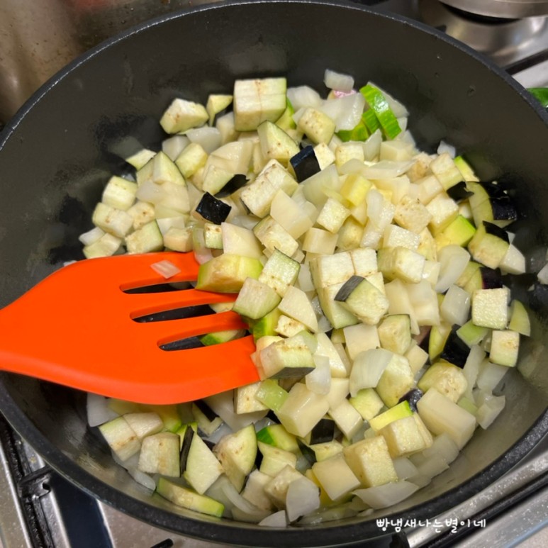 건강 밥상 지중해 식단 고기 없이 토마토 스튜 만들기 24