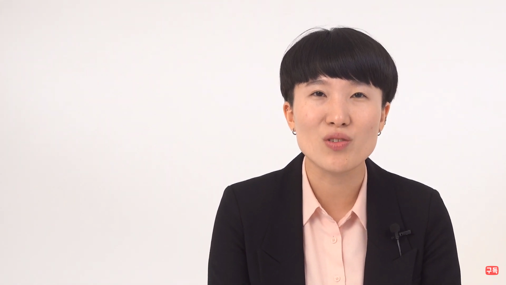  신민주의 브래지어 안 하면 어때서(2)-불편하다면 안 하는 걸 상상하자