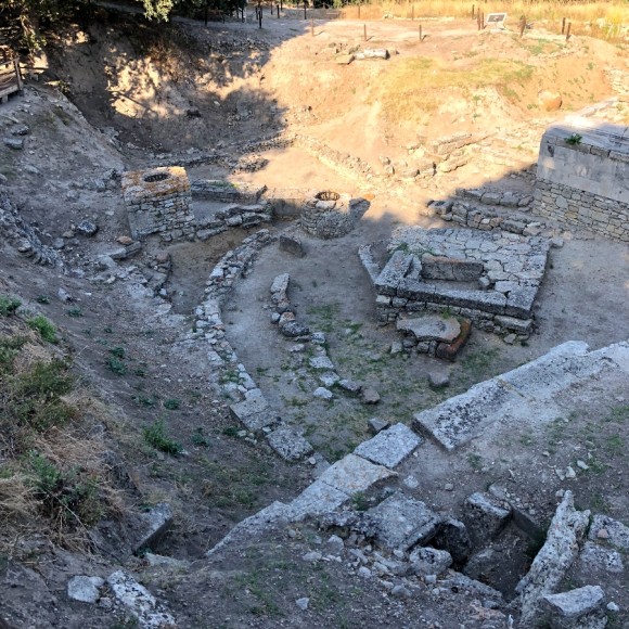 7일차 1편 :: 트로이 목마&트로이 유적지, 고등어케밥 2019. 8. 15. 댜든이의 터키 가족여행 42