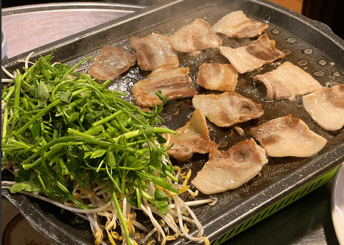 생활의 달인 미나리 냉삼겹살 & 주먹김밥 용산 은둔식달 맛집