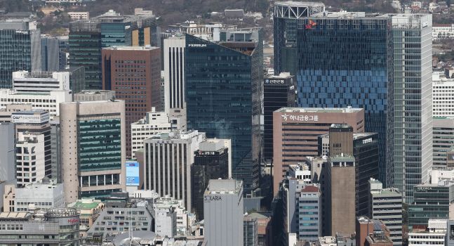  한국, 1인당 GDP 8.2% 감소…"10년전 수준으로 회귀"