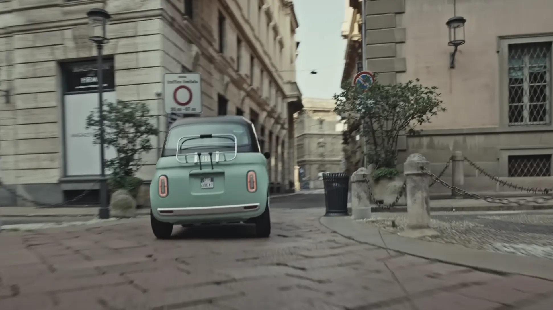 2023-피아트-토폴리노-광고-이미지--TOPOLINO-by-FIAT