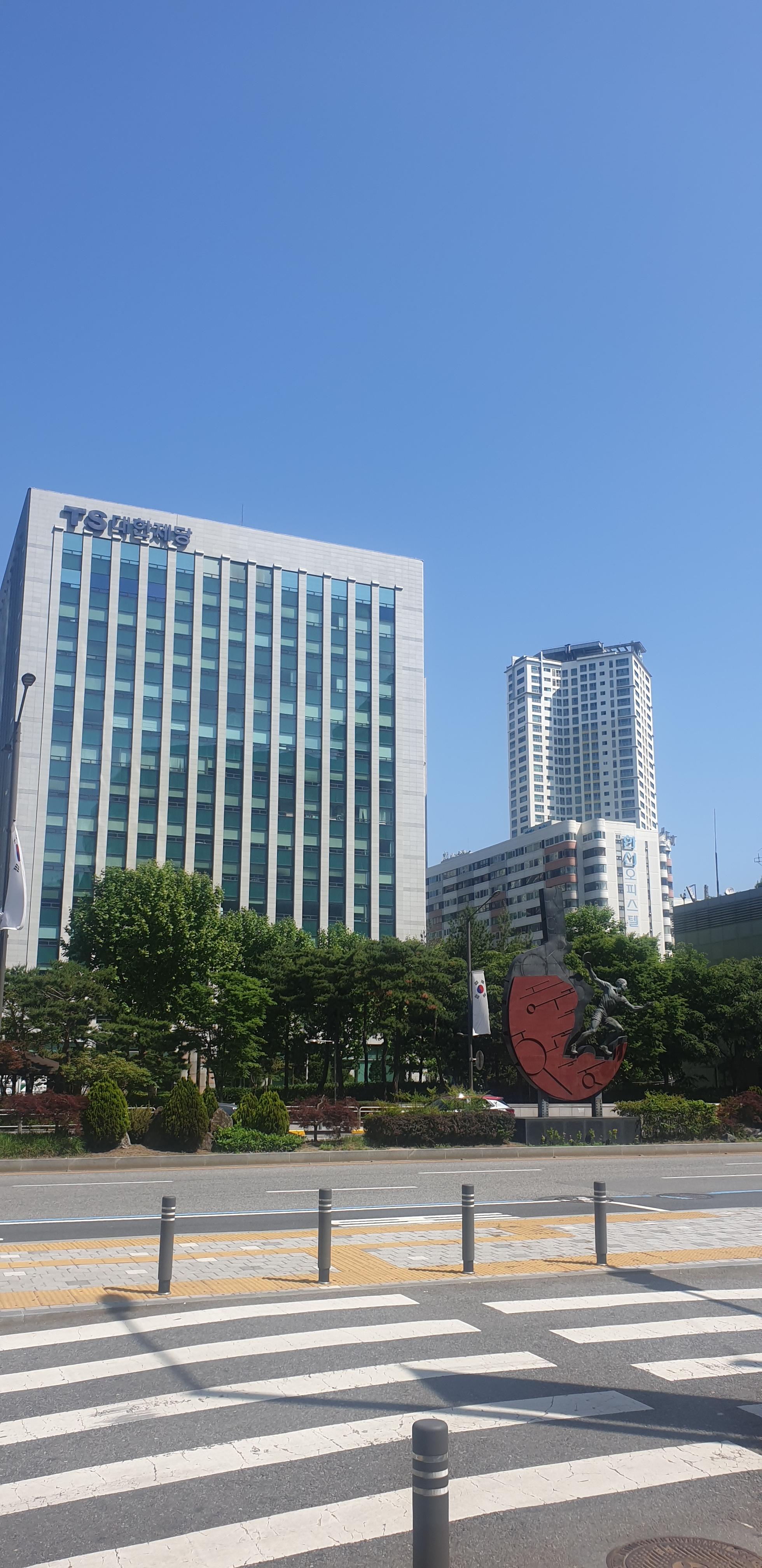  2021년 5월19일 부산날씨 /서울날씨 / 오늘부산날씨 / 오늘맑음 / 오늘부산날씨 / 부산황사 /내일부산날씨/서울내일날씨/전국황사/오늘황사