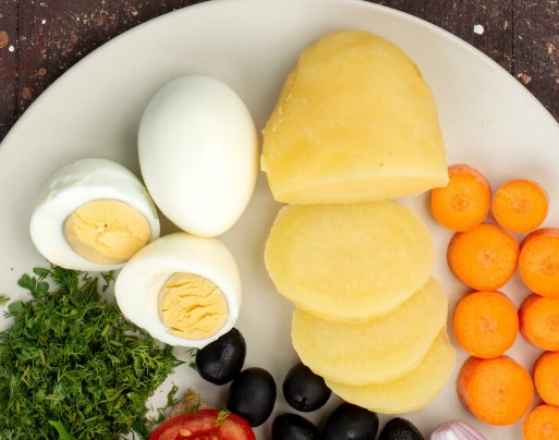 아침 식사로 감자와 계란 치매 예방의 환상적인 조합