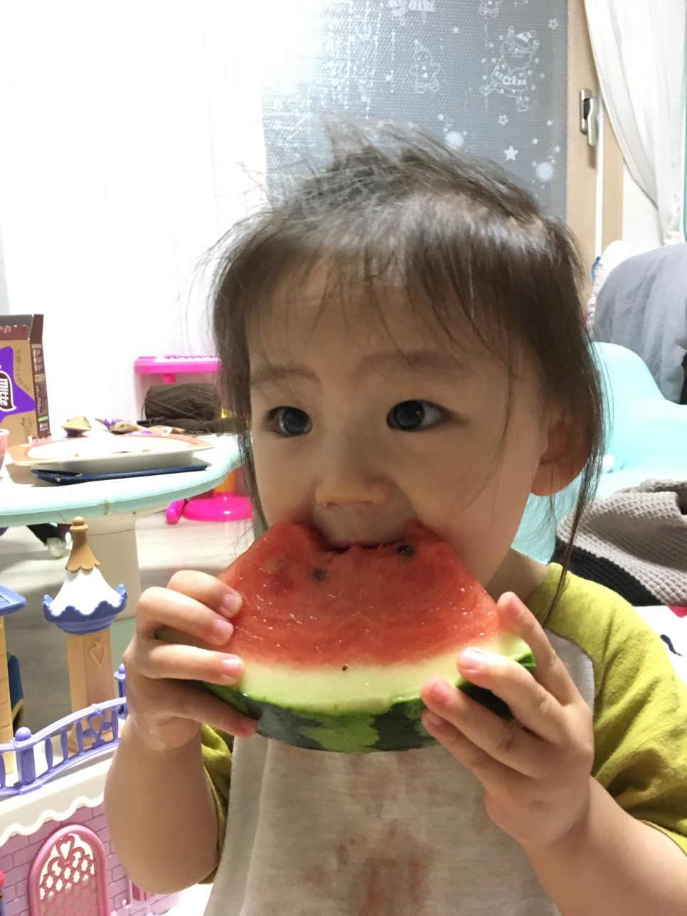  리아 수박 먹방
