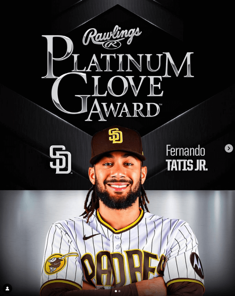 페르난도 타티스 주니어 2023 NL 플래티넘 글러브를 수상하다