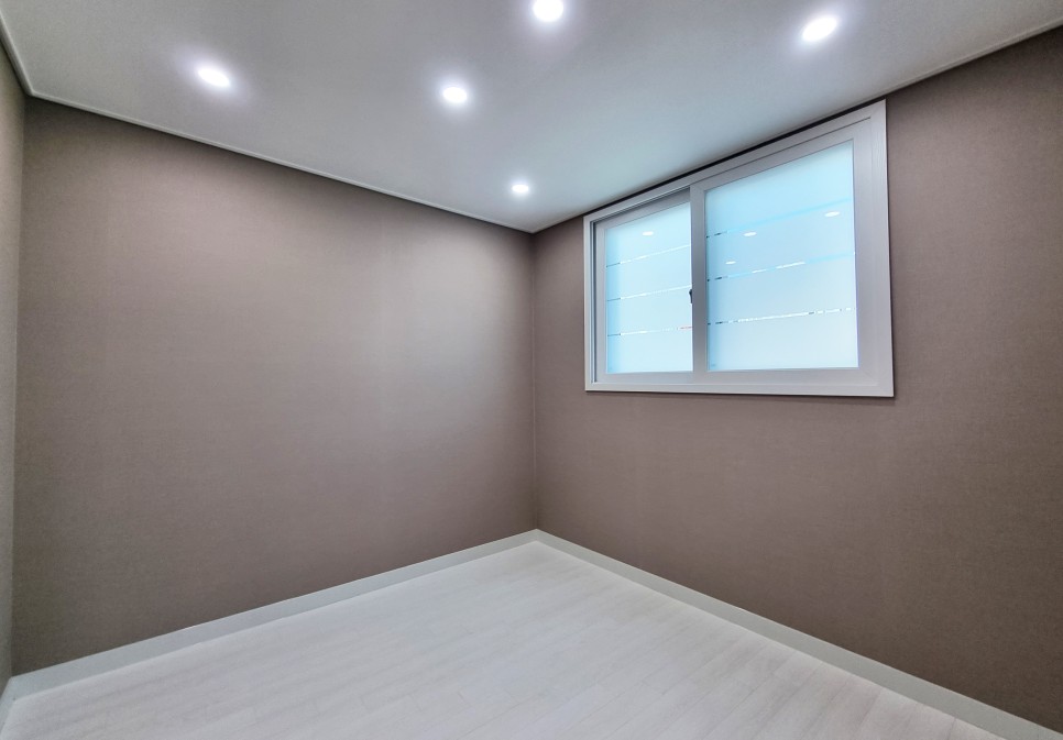 2룸, 3룸 대형테라스까지~ 성균관대역 도보권 수원 율전동 신축 빌라 1.5룸, 34