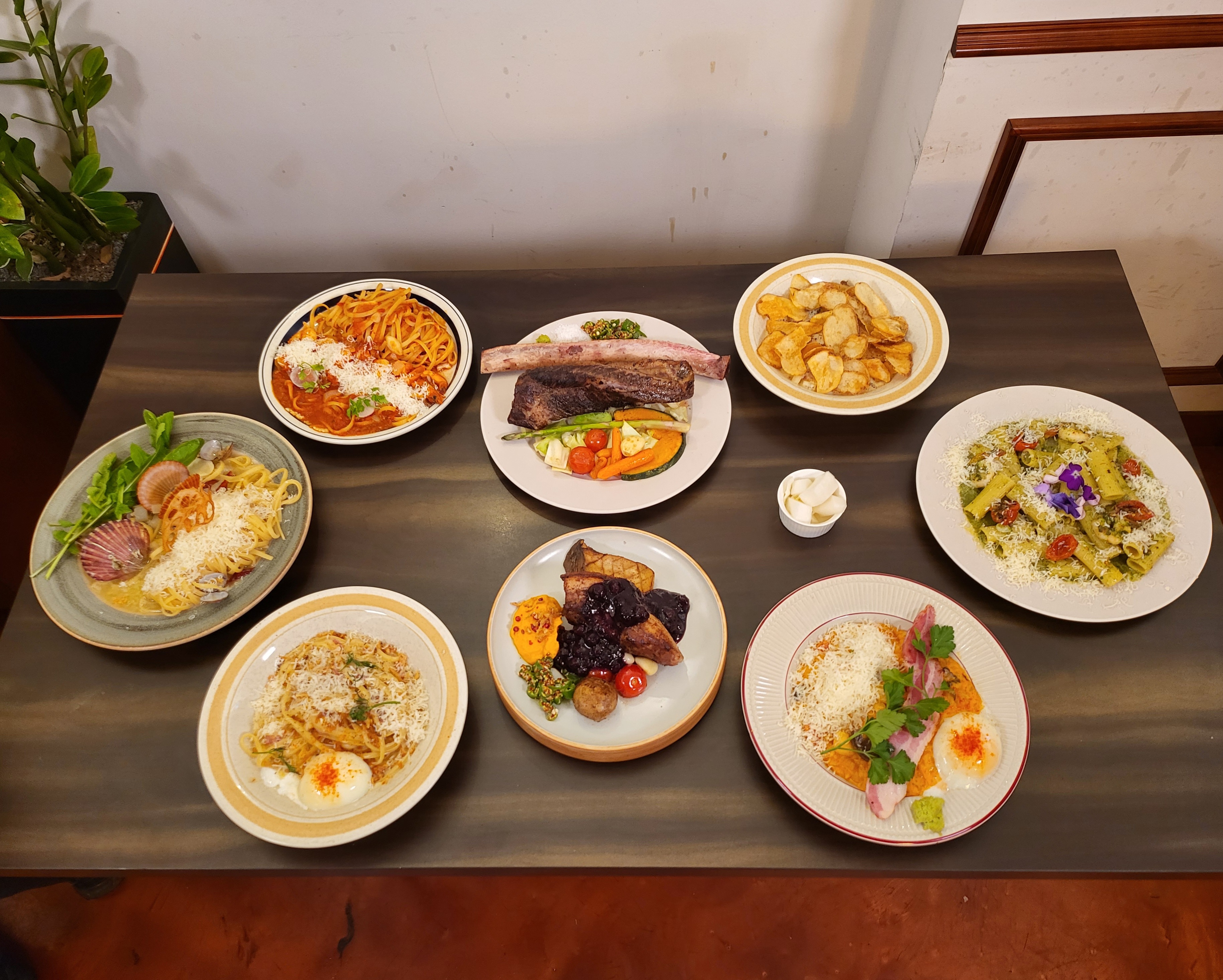 강남 논현역 맛집 파스타트리오 스테이크&파스타 레스토랑