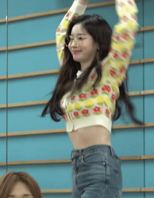  트와이스 다현, 시력 -5 디옵터 안경