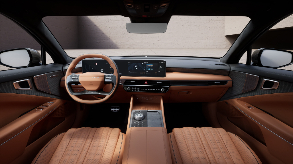 img https://mobilityground.com/wp-content/uploads/2024/08/사진-1-더-뉴-K8-외장.jpg