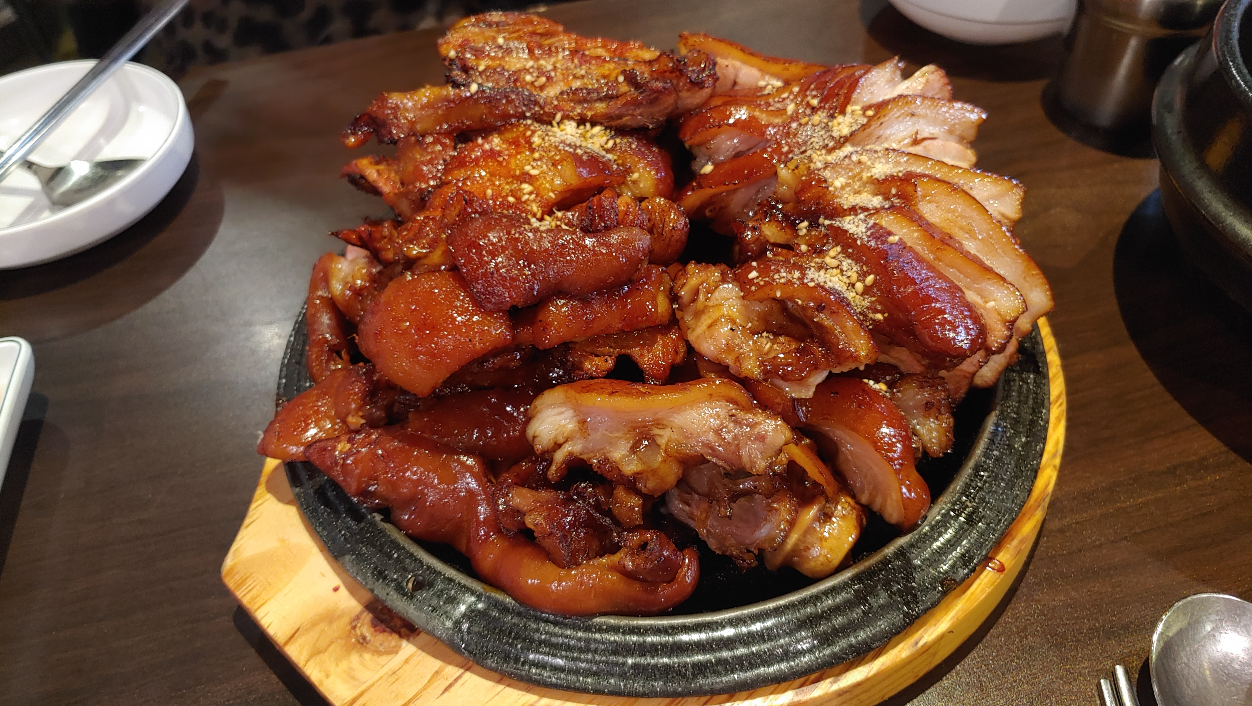  다른 가게와 확실히 다른 맛의 불족발,  화양시장 족발 중독