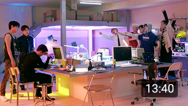 whoissticker비하인드