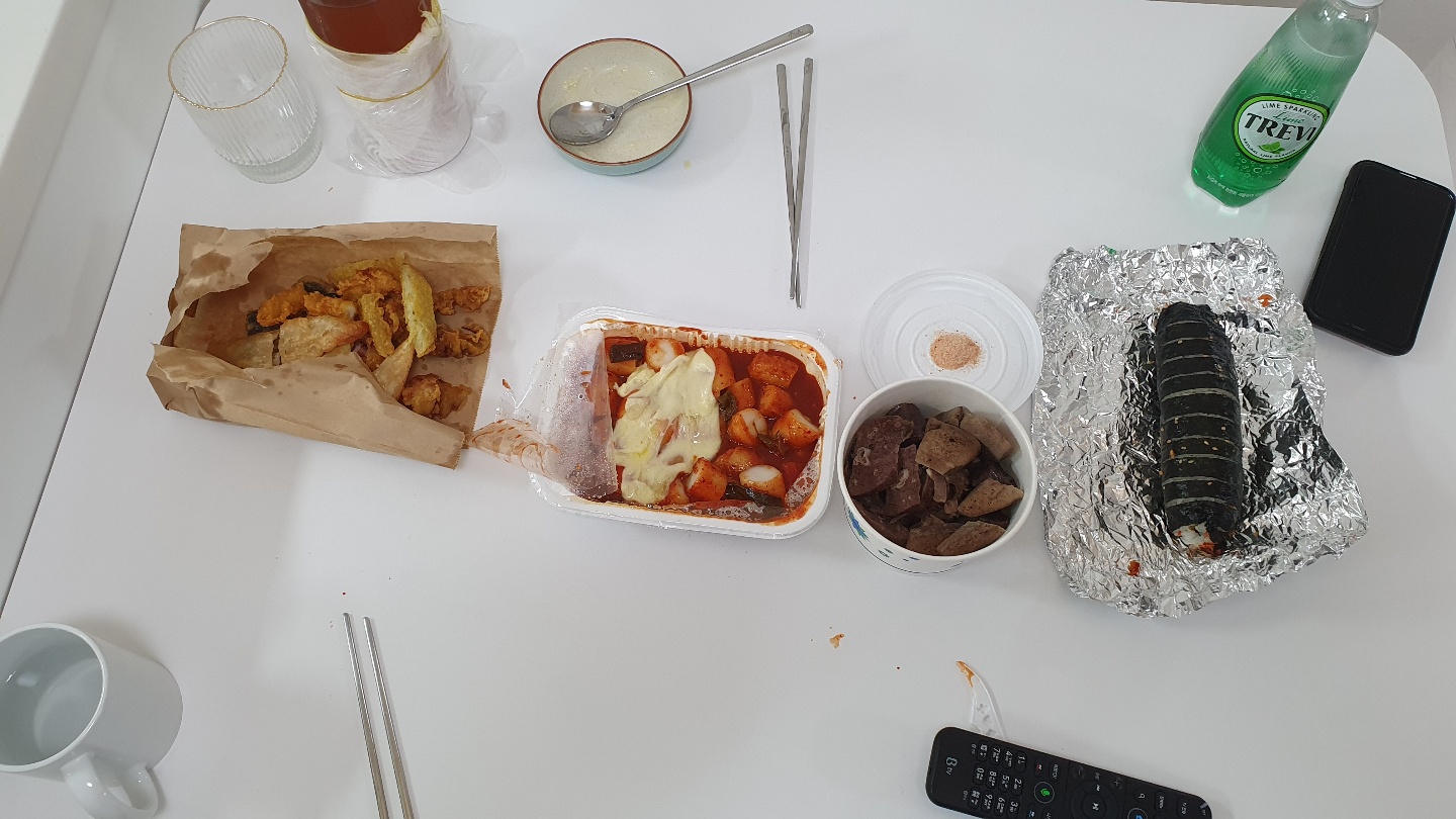  일산 떡볶이맛집은 역시 신씨네부엌!!밀떡과 쌀떡 다있다! 물론 나는 처음가봤다!