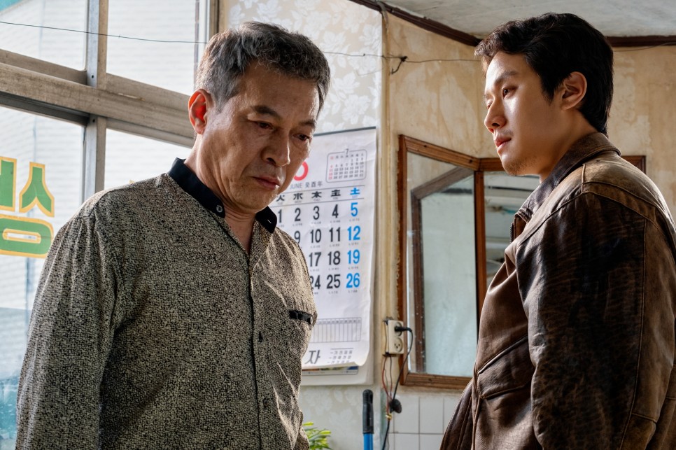 한국영화 추천 핫피 리뷰 정보 스토리 원작 영도 구암 정우