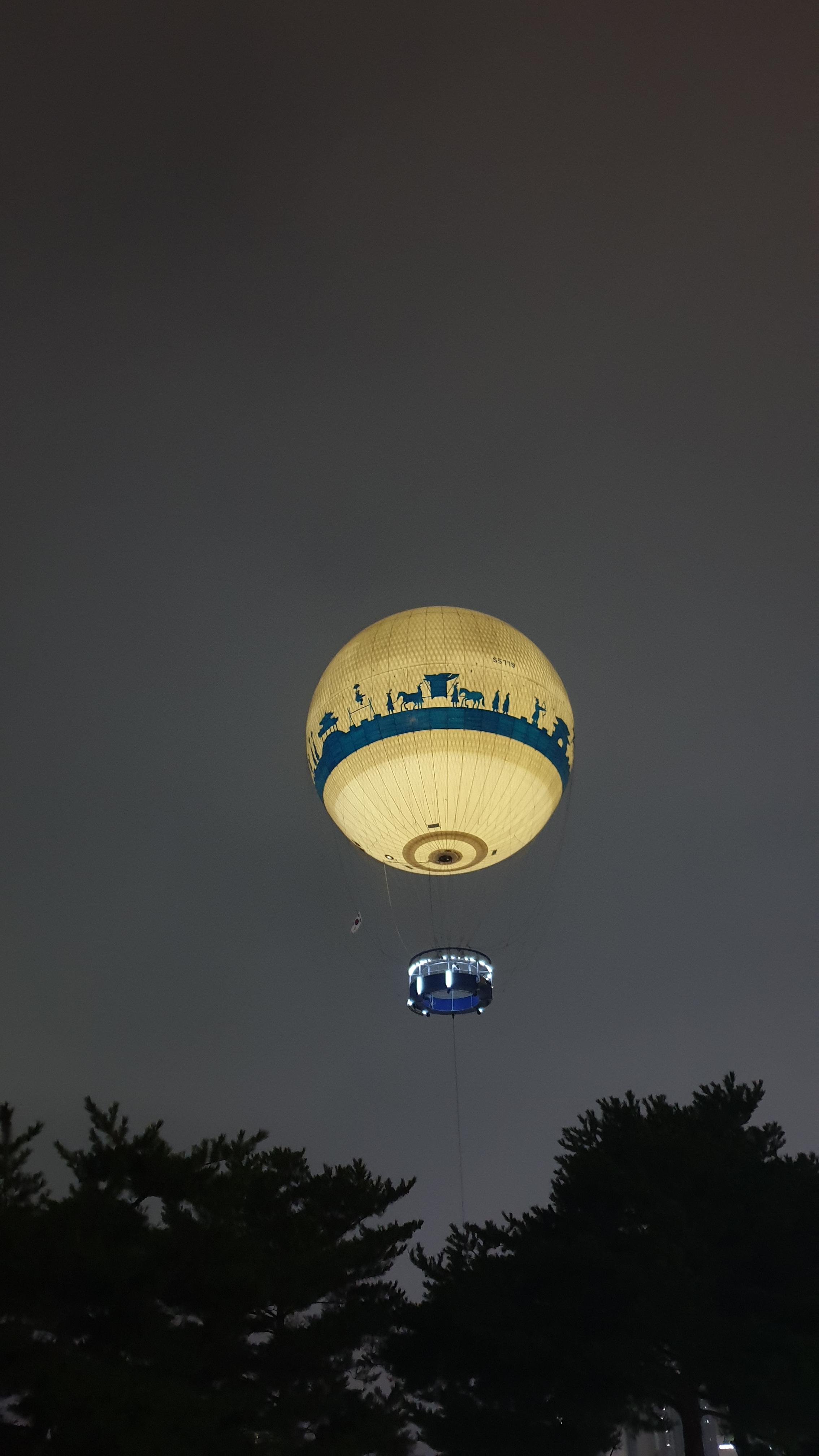  수원 놀거리! 수원화성 열기구 타볼래? 밤에도 낮에도 분위기 있을걸?