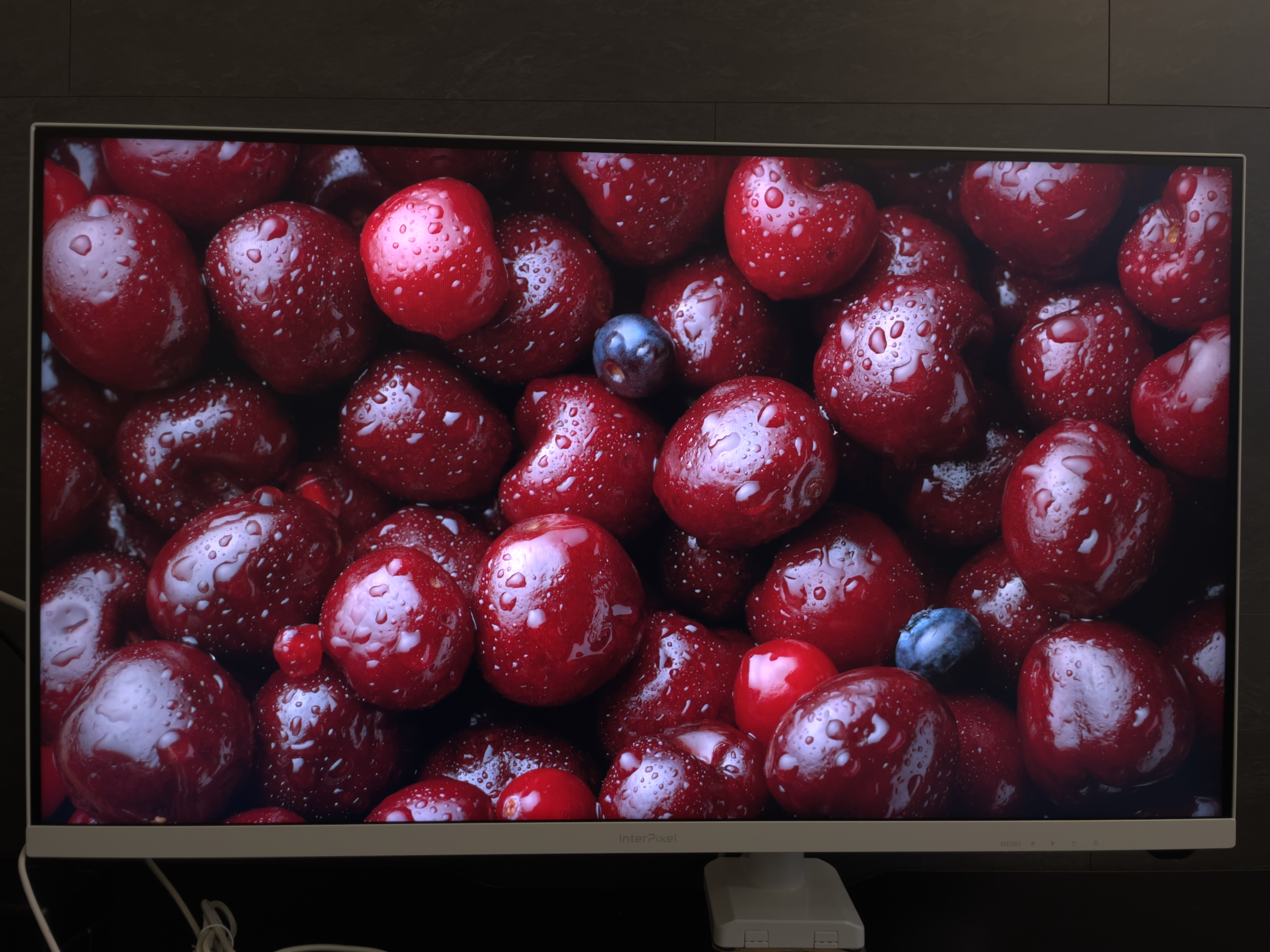 [내돈내산] 인터픽셀 IPQ3220 QHD IPS 75Hz 80.01cm 모니터 화이트 (무결점) 구매후기