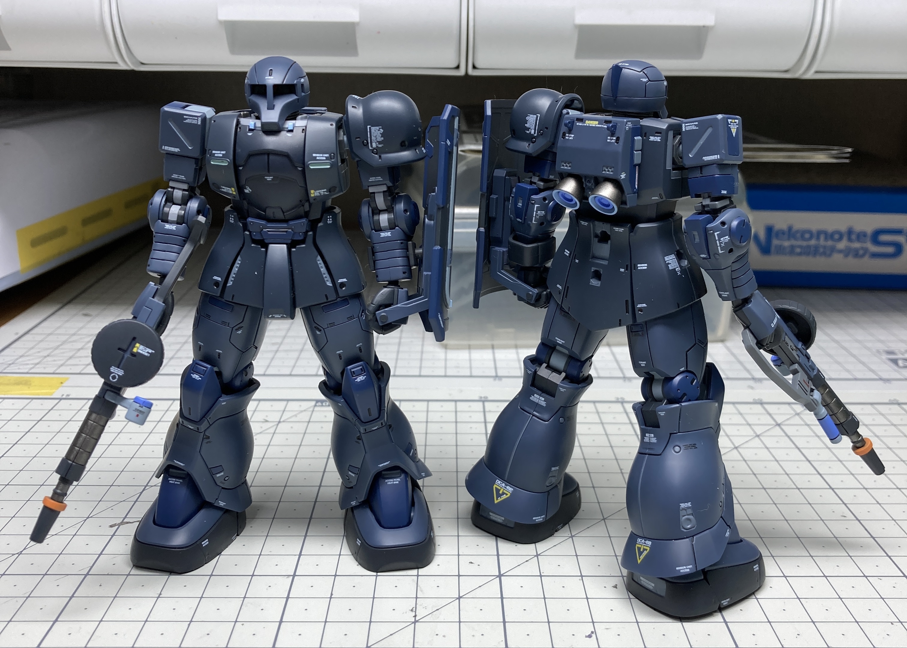 MS-05 블랙 트라이어드 자쿠 1 3