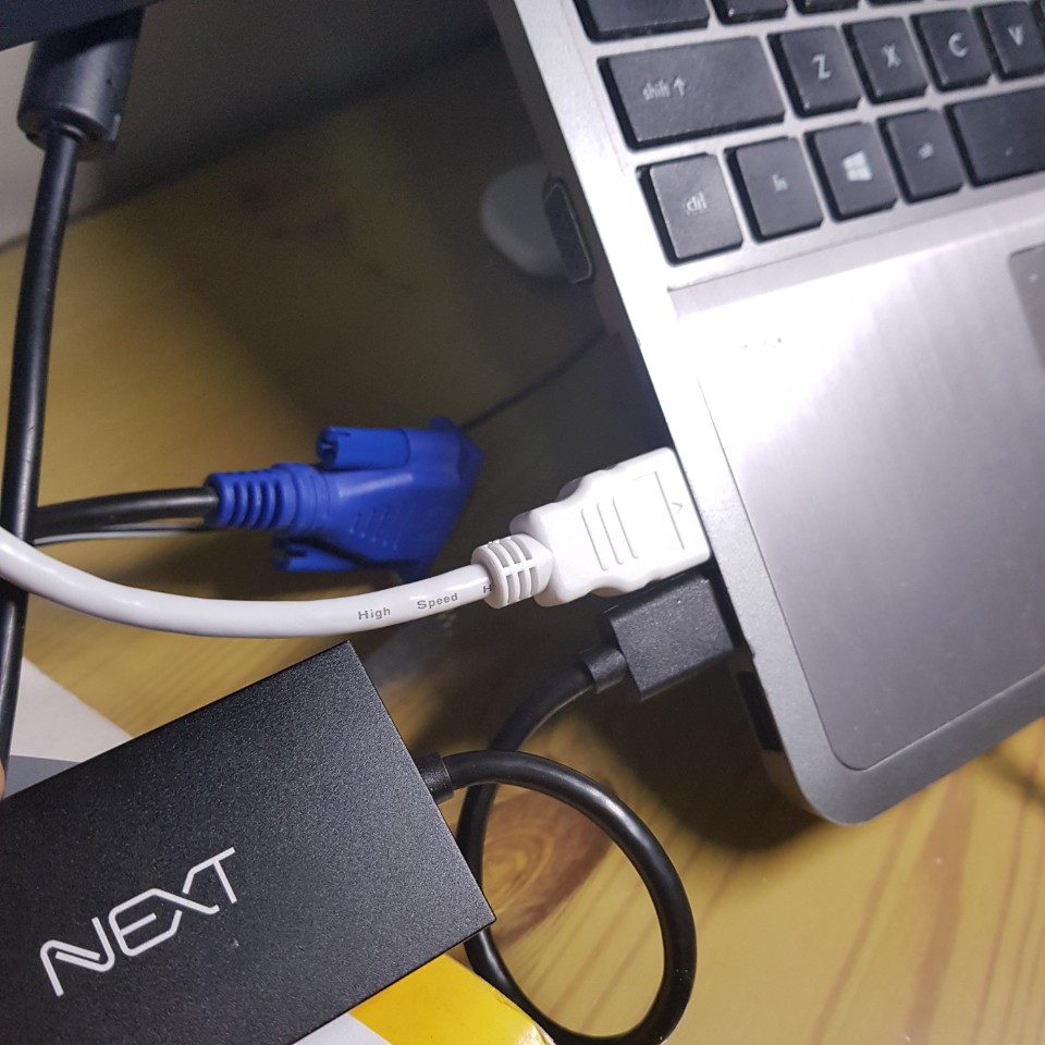 노트북 모니터 연결법