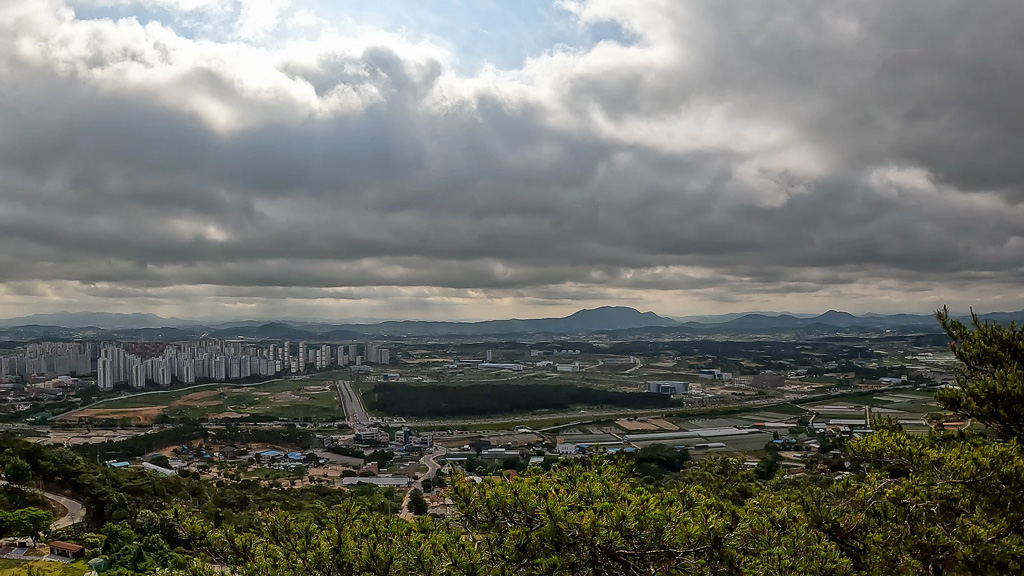 용봉산 10분 조망