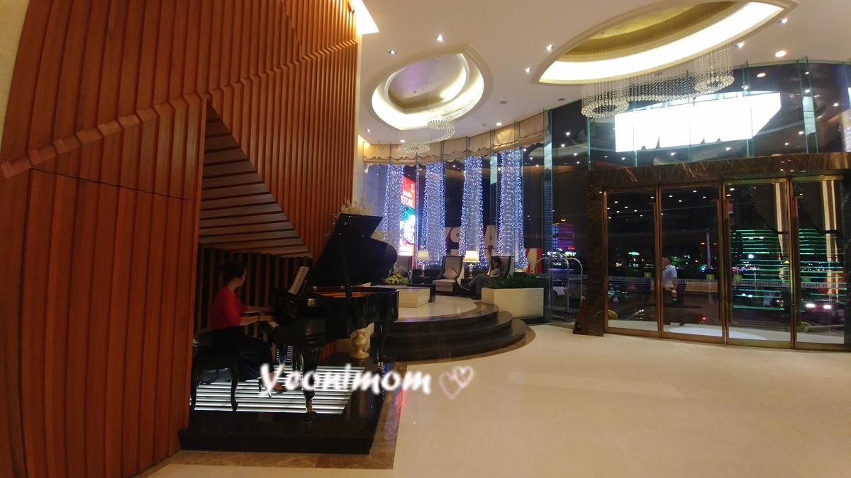 베트남 다낭 브릴리언트 호텔 루프탑 바