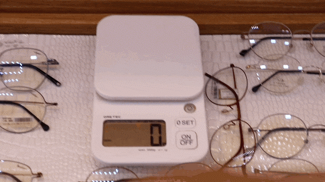 다비치 블루라이트차단 맞추러 방문한 35