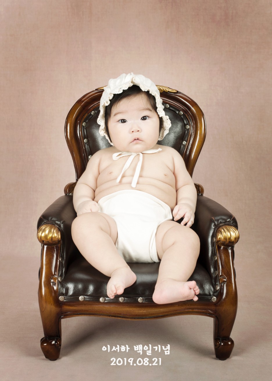 촬영하는 백일, 돌잔치 염사진 추천!! [전통 백일사진, 돌사진 전문사진관] 인천에서 옛날처럼 의자에서 14