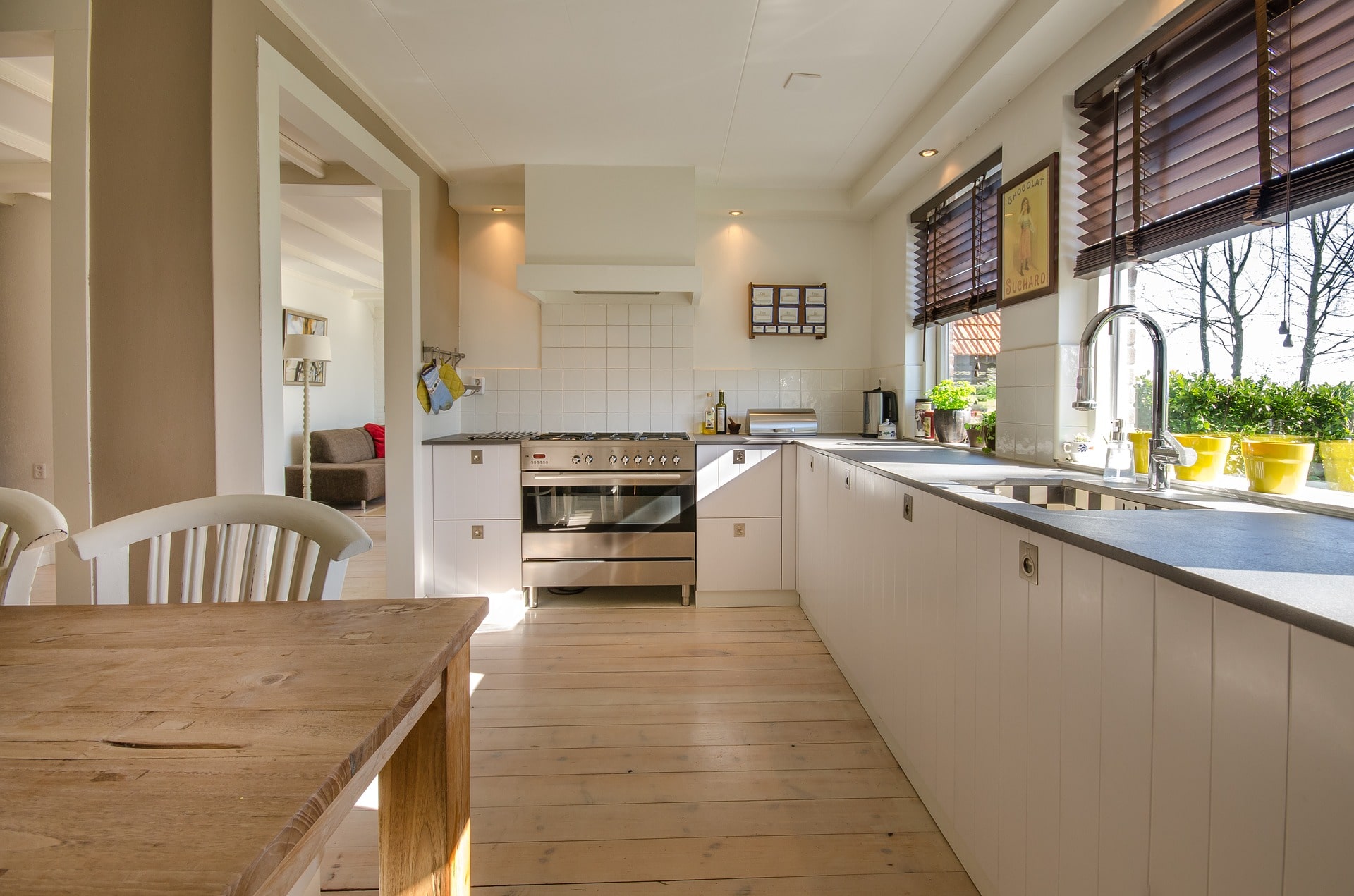 kitchen picture