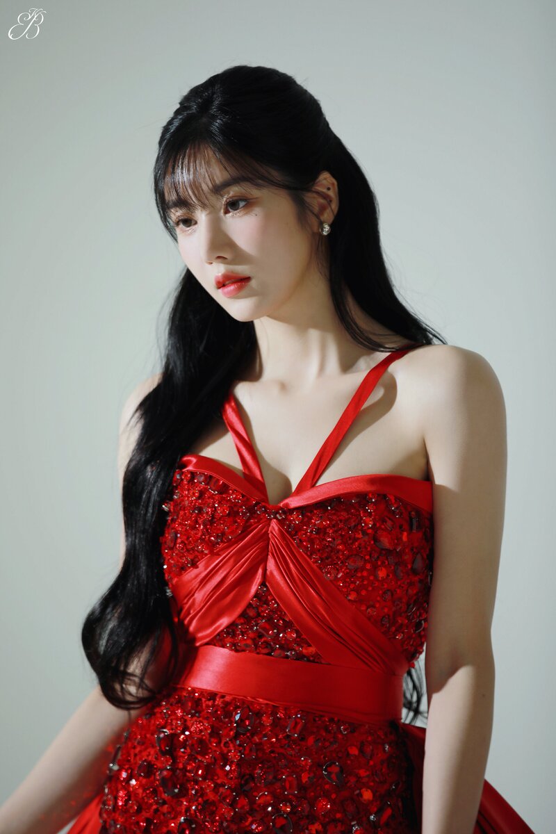 KWON EUN BI -《QUEEN》Concert Photoshoot Behind