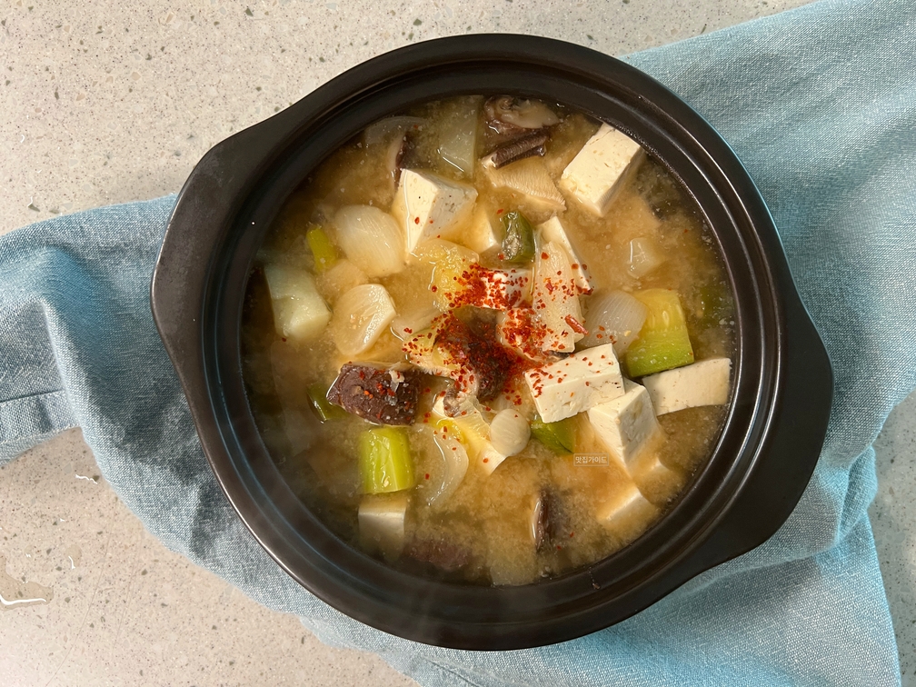 맛있는 된장찌개 완성입니다