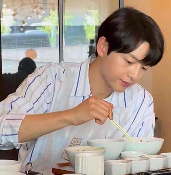  송중기 인스타 업로드