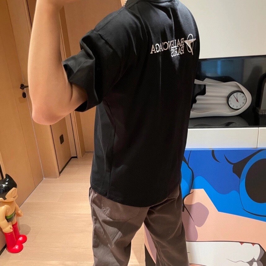  [BALENCIAGA] 발렌시아가 CORPORATE 미디엄 핏 반팔 티셔츠 612966TKV861070 (2 COLOR)