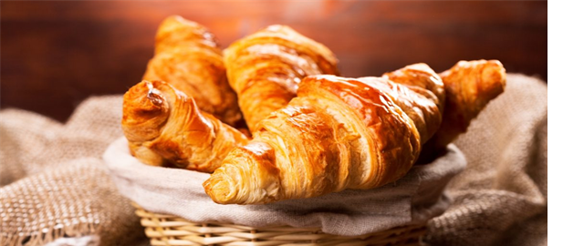  프랑스 아침 식사의 대명사인 크루와상 (Croissant)