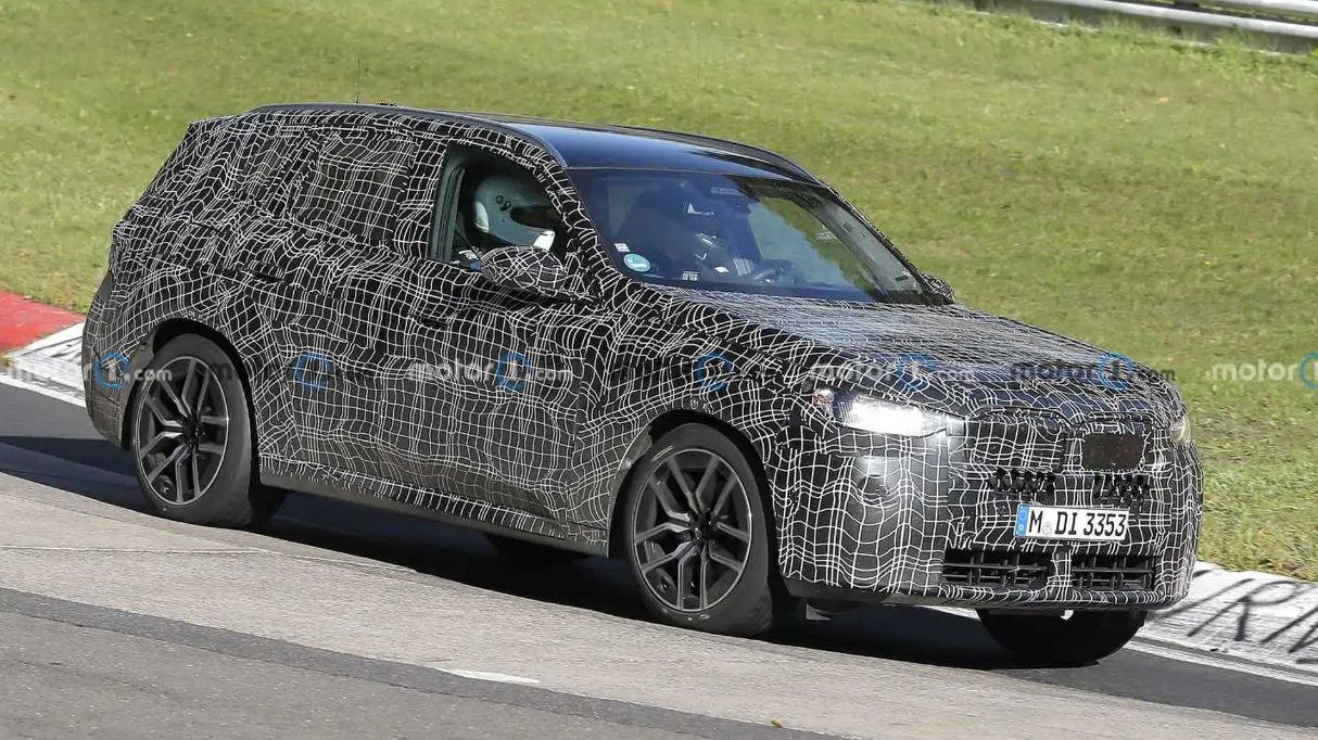  2025 BMW X3 내외부 스파이샷