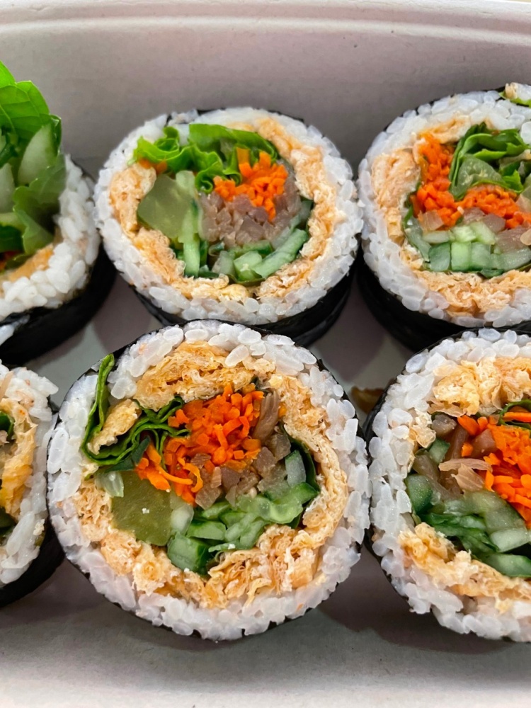 성신여대 키토김밥 수아당 서울 3대 김밥 비건 삼겹살 김치김밥 살안찌는 건강하고 속이 꽉찬 다이어트 김밥 성북구 동선동 분식 떡볶이 연어 육회