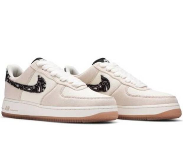  - '에어포스 시대 세번째' 나이키 에어포스 07 LV8 페이즐리 스우시 [Nike Air Force 1 07 LV8 Paisley Swoosh]