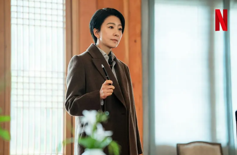 넷플릭스 돌풍 정수진 스틸컷