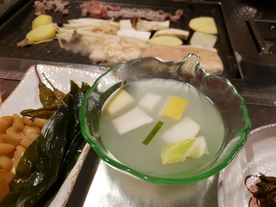 황재균 현빈 등 연예인들의 부산 필수코스 맛집이래~ 부산 동래 온천동 맛집 온천양곱창 : 이대호 17
