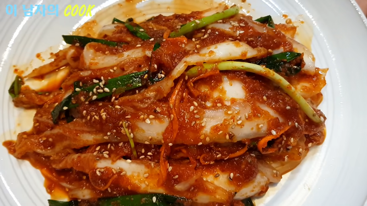 "칼국수집에서 먹던 그 찐한 양념 겉절이" 특급 비법 레시피로 집에서도 쉽게 만드는 황금비율 겉절이 22 img